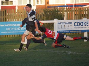 Jonny Ward Breaks for Parks First Try