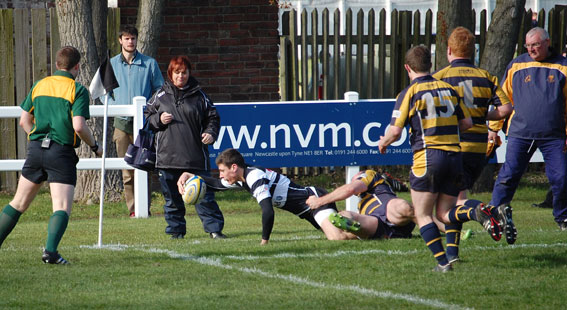 Jonny Ward secures the Play-Off