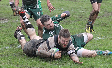 Michael Langlands Scores His First of Two Trys