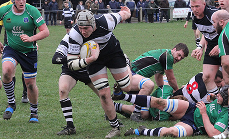Josh Hedley Bursts Through the Ruck to Score Parks First Try