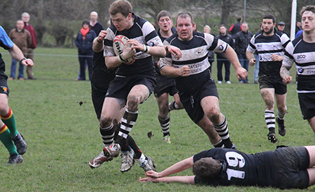 Ash Smith Dodges the Team Northumbria Defense