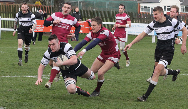 Jack Davidson scorer of Park's first try